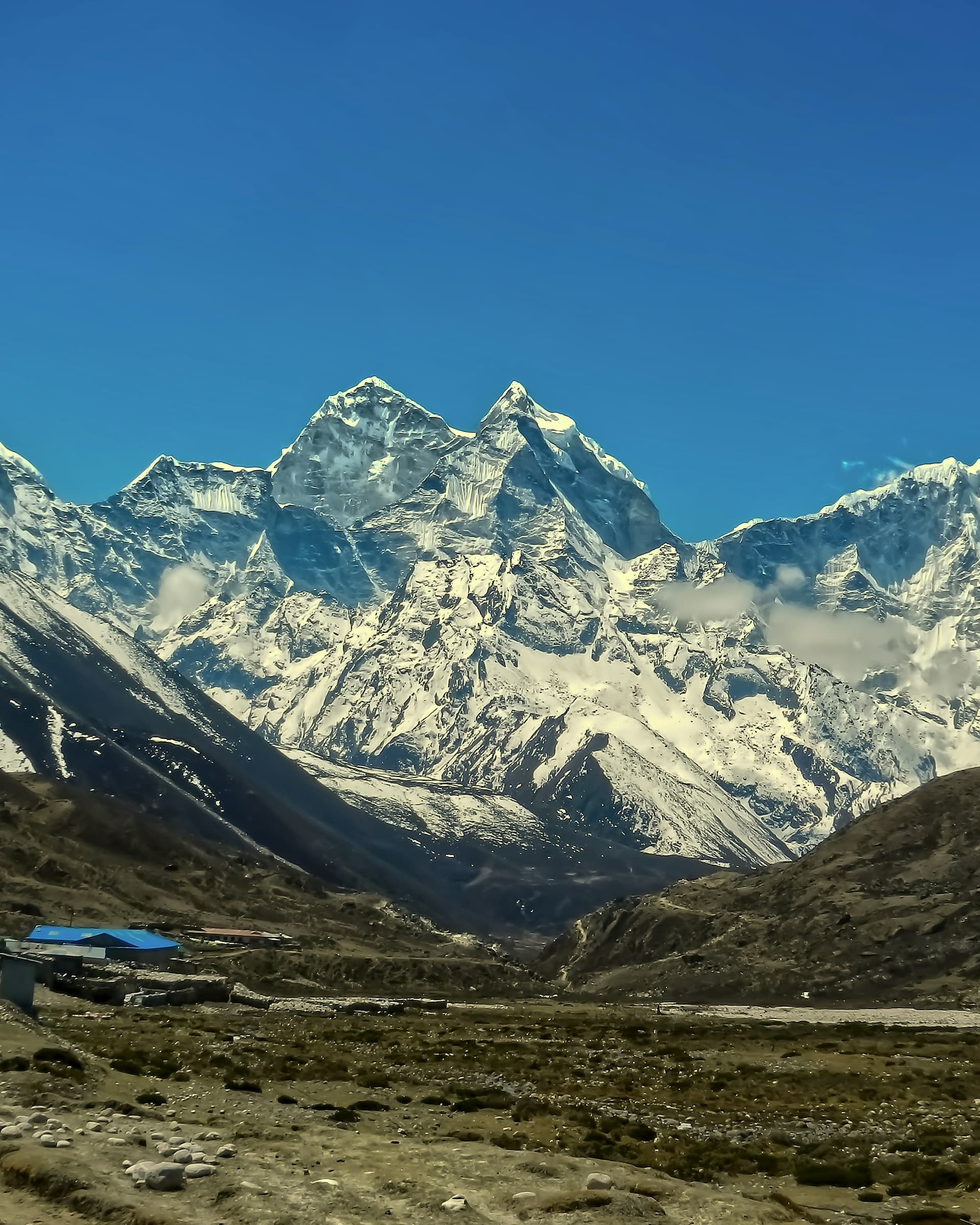 Trekking in Everest
